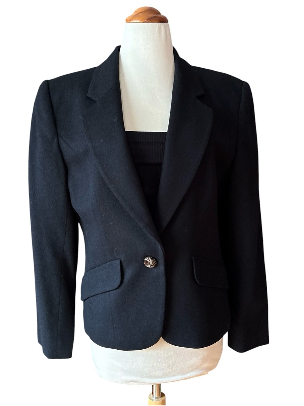 Vintage Classic Black Women's Single-Button Blazer